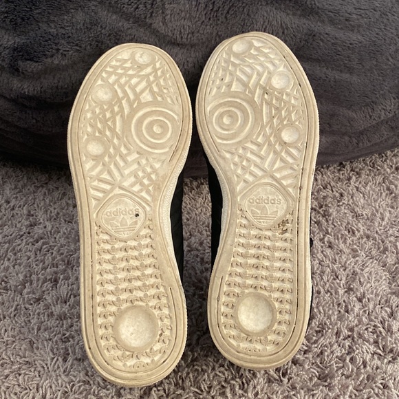 Adidas - Picture 3 of 7